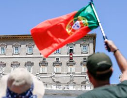 El Papa en Portugal: Llamar a los jóvenes y a la Iglesia al encuentro