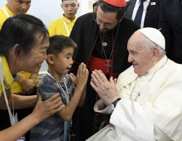 Papa Francisco: La caridad está motivada por el amor, no diseñada para ganar adeptos