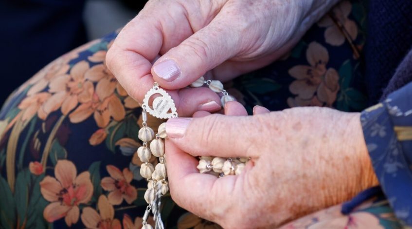 Panel discusses rosary as a mighty tool for evangelization
